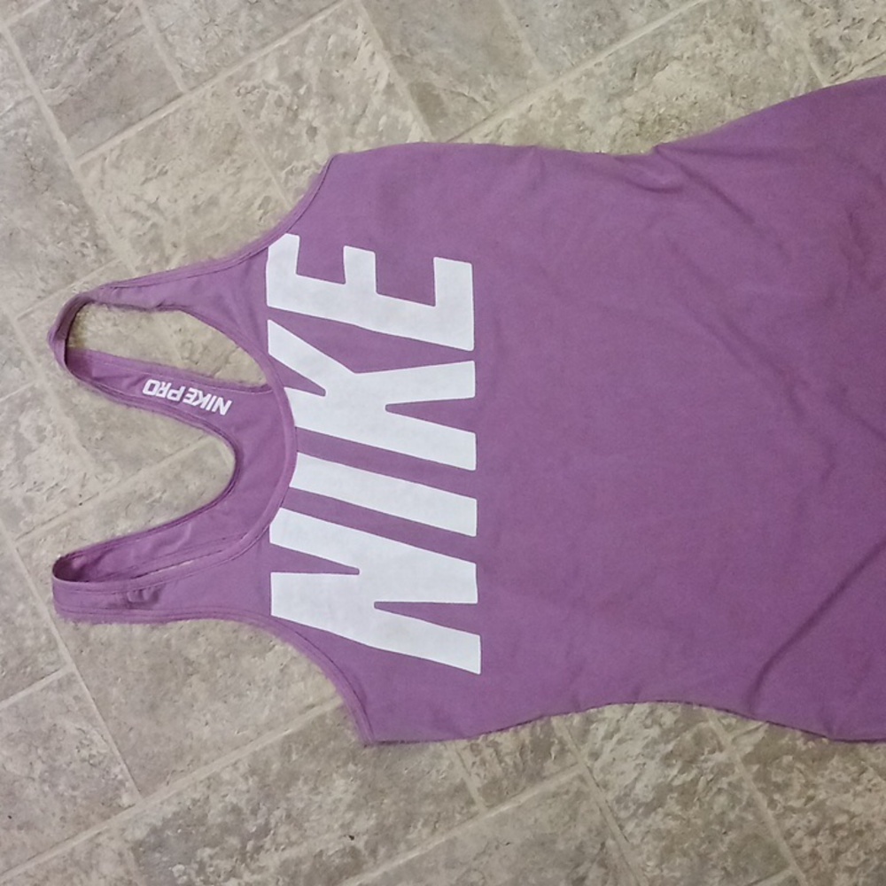 Nike tank
